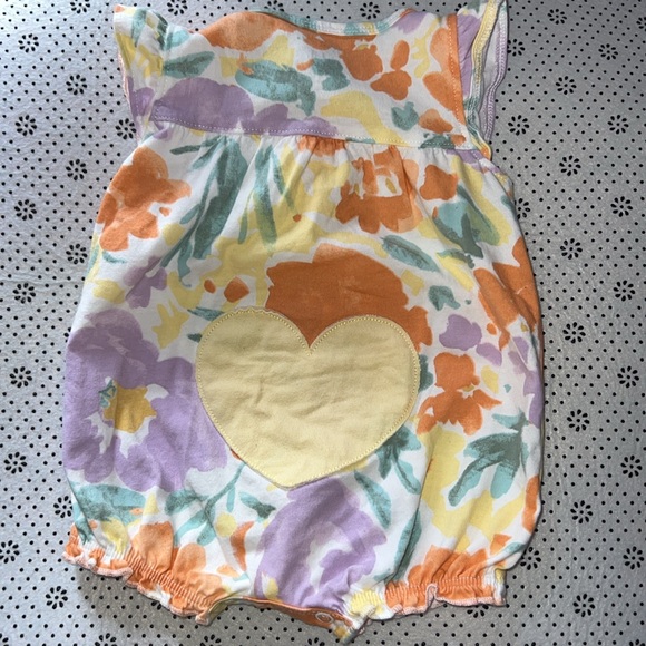 🛍PRETTY LITTLE GIRLS OUTFIT SIZE 3 MONTHS 🛍 - Picture 4 of 7